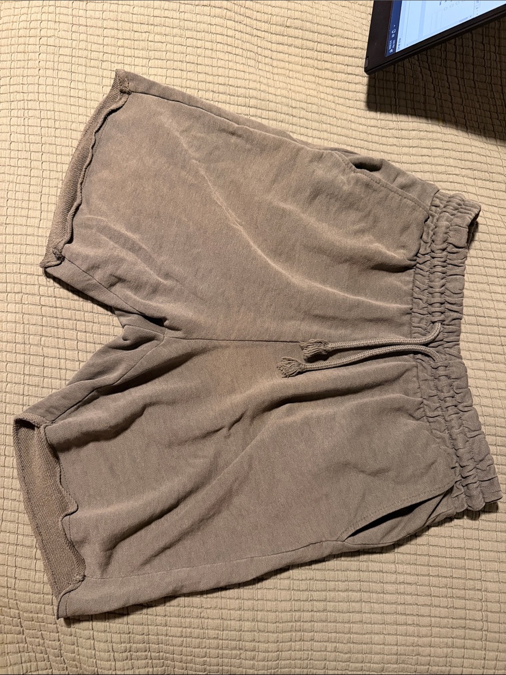 H&M Taupe Brown Men's Elastic Waist Shorts